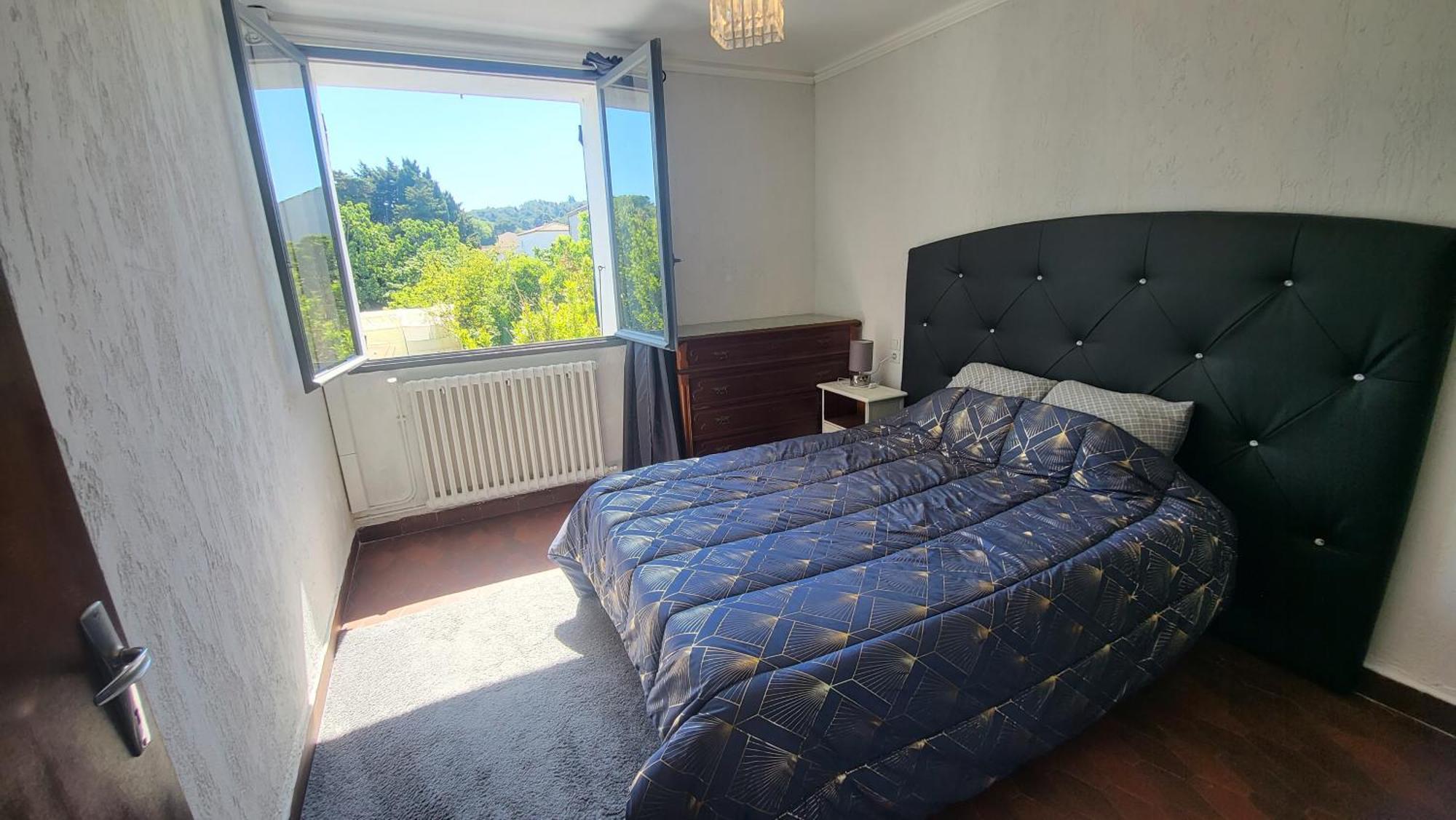 Bel Appartement Vinassan Luaran gambar